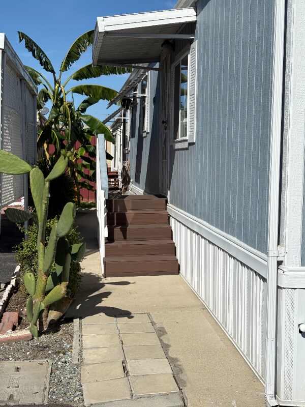 Foto del edificio - 425 E Gardena Blvd