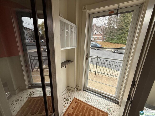 Foto del edificio - 116 S 6th St