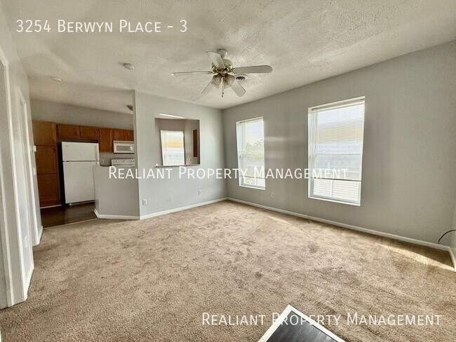 Building Photo - 3254 Berwyn Pl