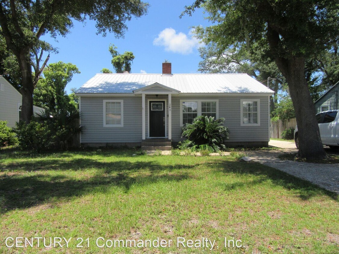 Foto principal - 2 br, 1 bath House - 243 Allen Ave