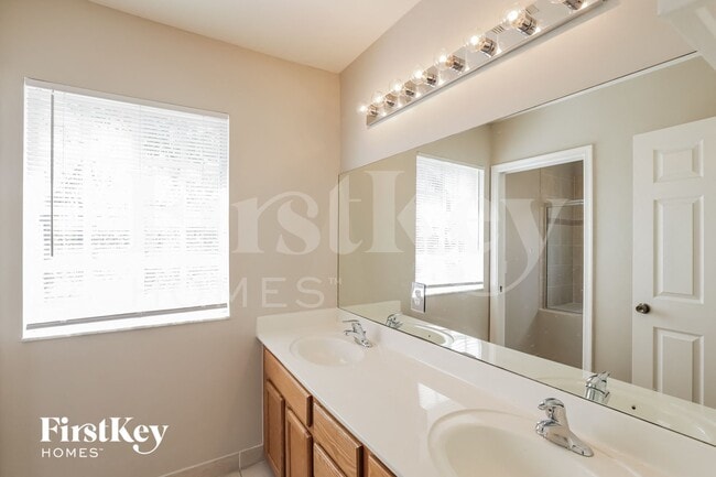 Building Photo - 27044 SW 140th Pl