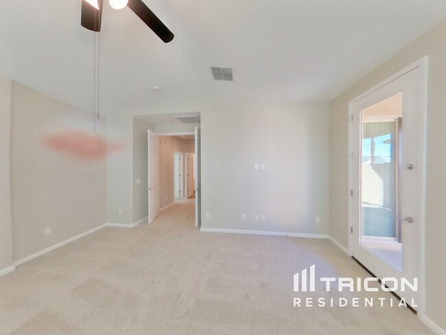Foto del edificio - 12337 W Glenn Dr