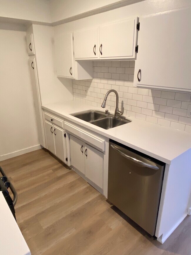 Foto del edificio - 1823 Holmby Ave