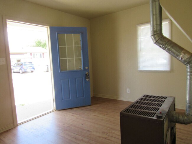 Foto del edificio - Cozy 2 Bedroom Cottage