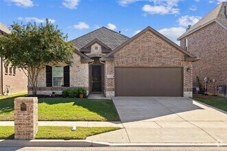 Building Photo - 1212 Trumpet Dr
