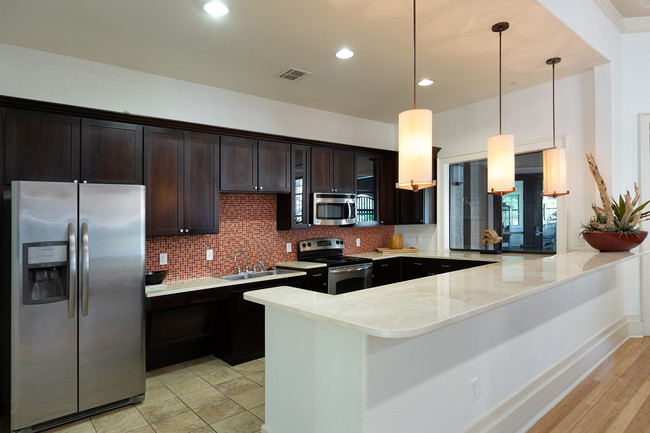 Demonstration kitchen - DeLayne at Twin Creeks