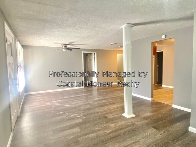 Building Photo - 3016 N 44th St