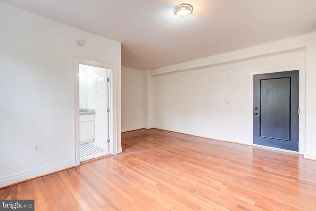Foto del edificio - 3625 16th St NW