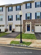 Building Photo - 803 Mississippi St