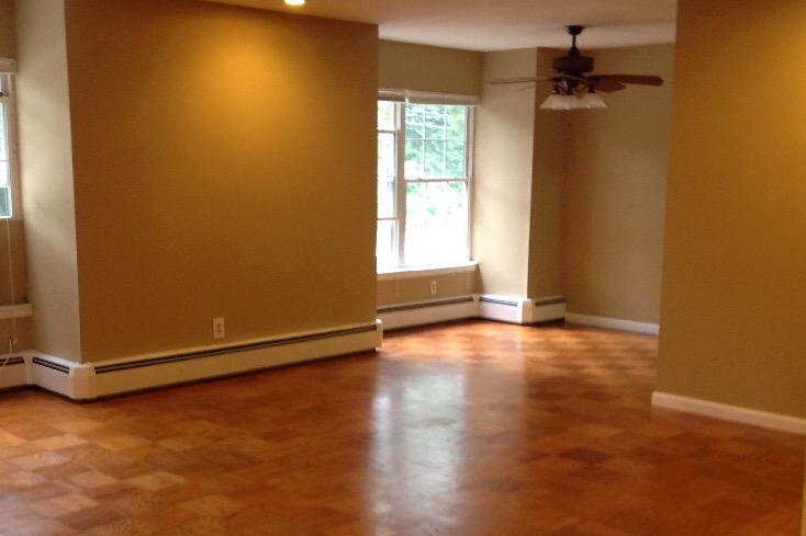 Living room dining room - 105 Town House Village