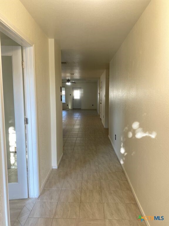 Foto del edificio - 9011 Sandyford Ct