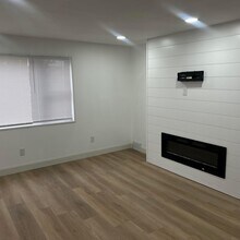 Building Photo - 50 N Hampton Rd