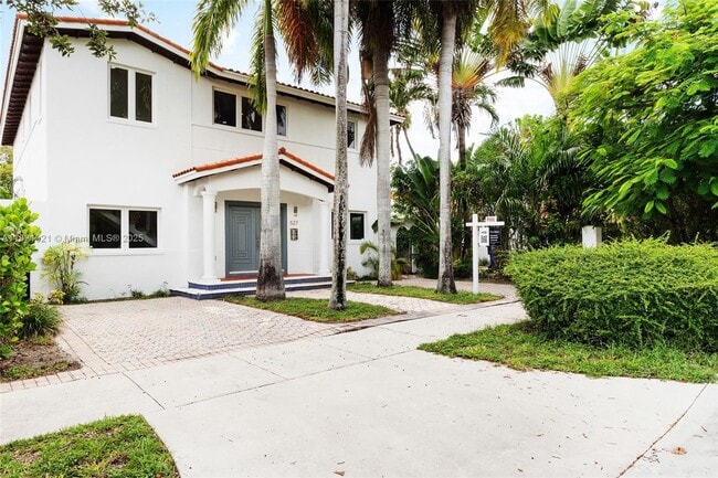 Foto del edificio - 527 SW 20th Rd