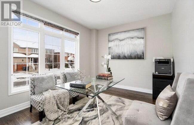 Photo du bâtiment - 63 Northface Crescent