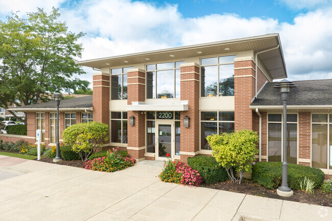 Foto del edificio - Park Butterfield Apartments