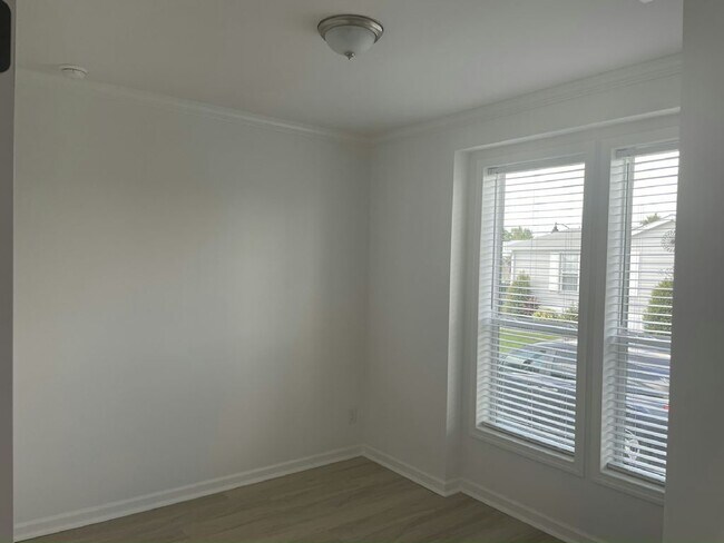 Foto del edificio - 4213 68th St N
