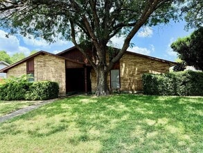 Building Photo - 1909 Forestdale Dr