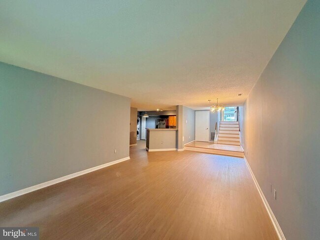 Building Photo - 4880 Dorsey Hall Dr