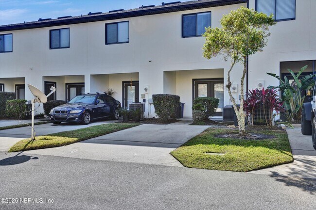 Foto del edificio - 480 Cabernet Pl