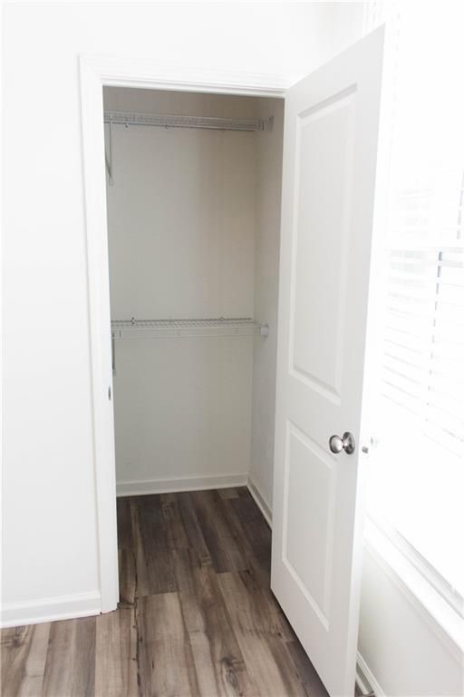 Foto del edificio - 728 Perch Pl