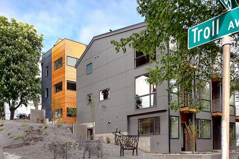Primary Photo - 3500 Troll Ave N