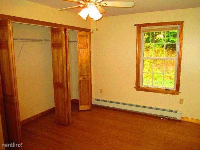 Building Photo - 2 br, 1 bath Apartment - 73 Rancourt Rd