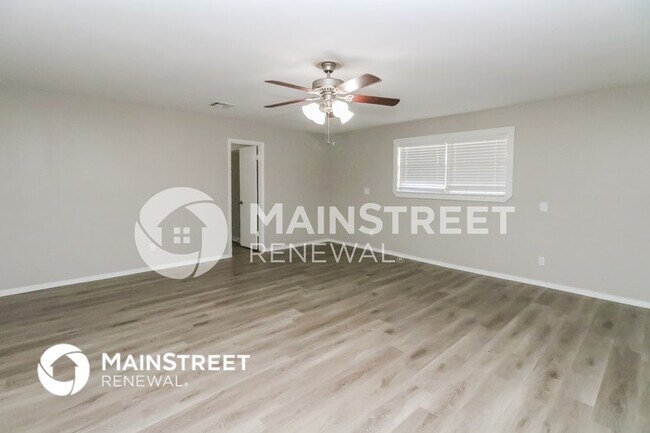 Foto del edificio - 1119 Elmhurst St