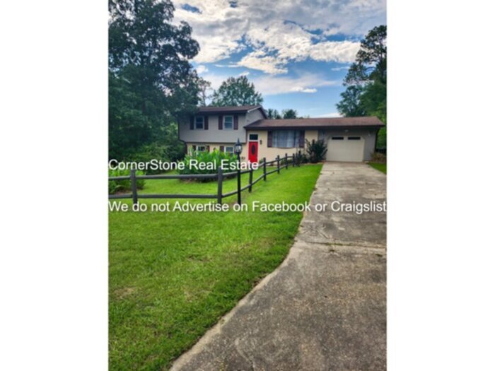 Foto principal - 207 Ingleside Dr