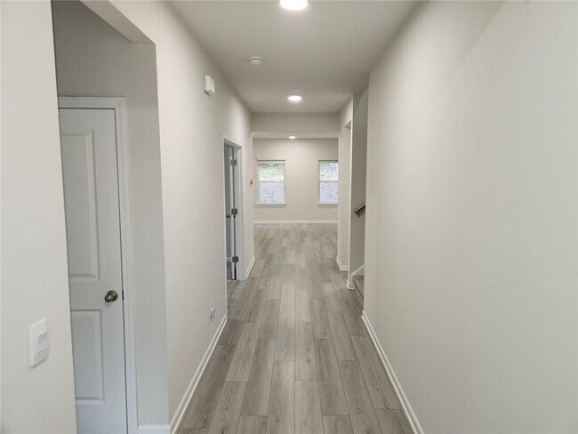 Foto del edificio - 235 Vly Oak Dr