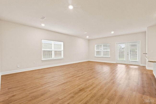 Foto del edificio - 7745 Burnside Lp