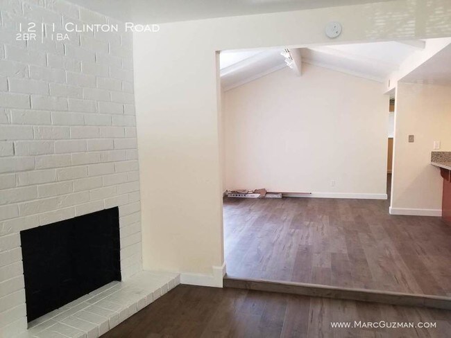 Foto del edificio - Remodeled Duplex 2 Bed with Garage