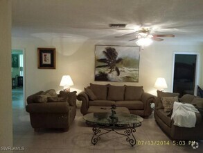Building Photo - 639 Pompano Dr