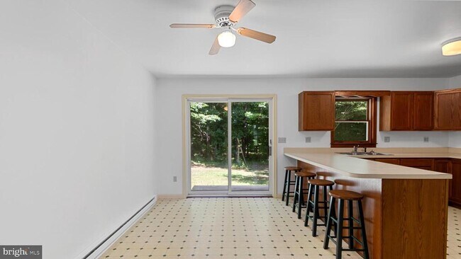 Foto del edificio - 22446 Marsh Creek Rd