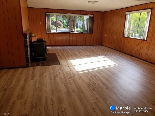 Foto del edificio - 4 br, 3 bath House - 8626 NE 133RD Pl