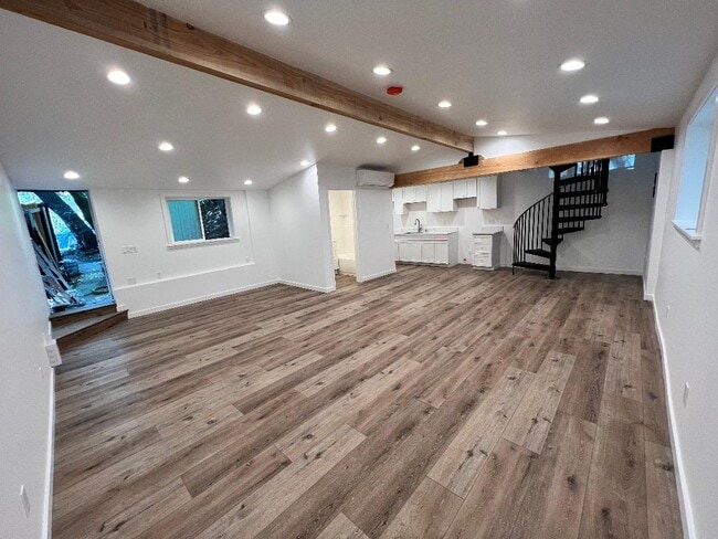 Building Photo - 1200 Old Topanga Canyon Rd