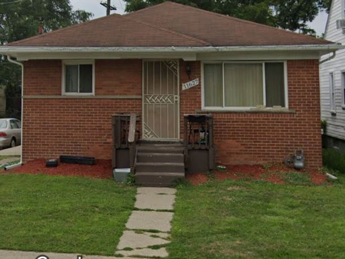 Primary Photo - Section 8 Approved: 3 Bedroom, 1.5 Bathroom