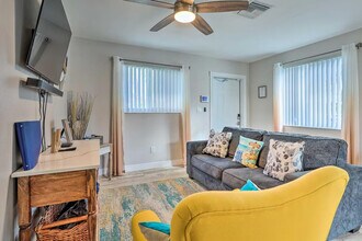 Building Photo - 19662 SW 120th Ave