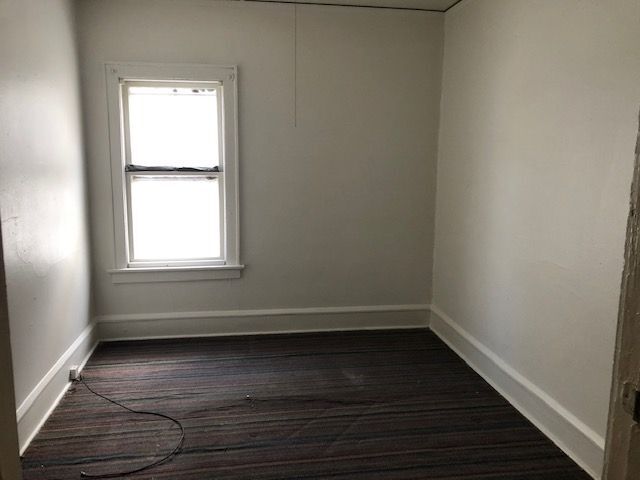 Building Photo - 2470 N 12th Street - 1 Bedroom Lower