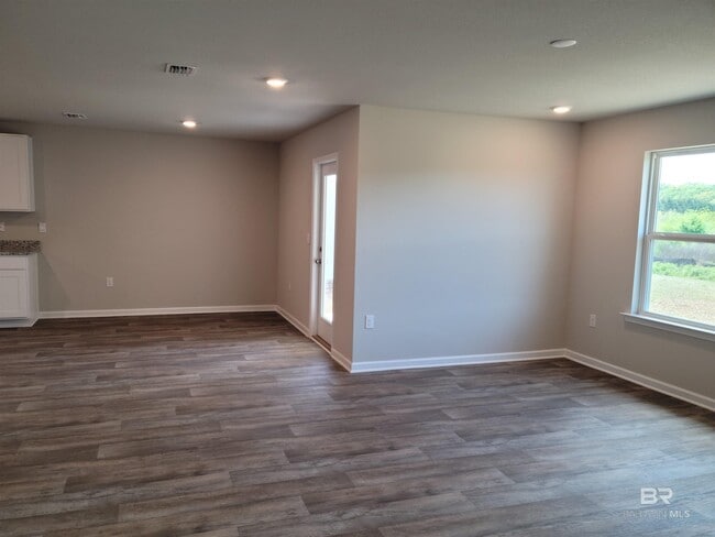 Building Photo - 23144 Shadowridge Dr