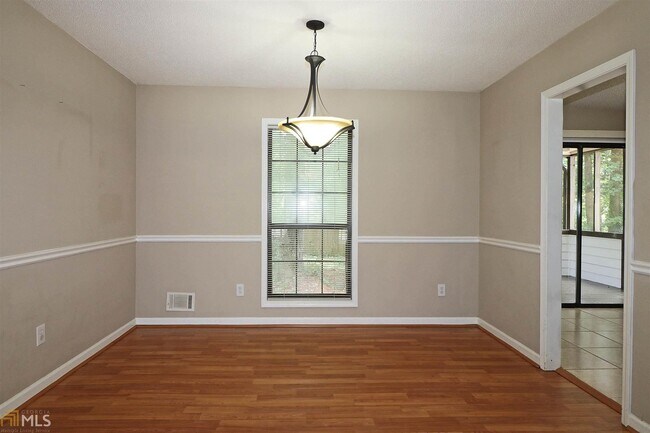 Building Photo - 3421 Mallard Glen