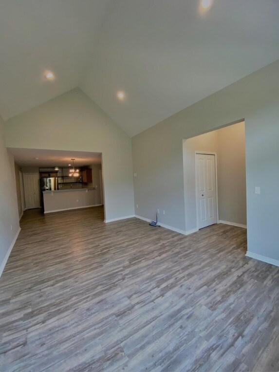Building Photo - 45746 S Stonewood Rd