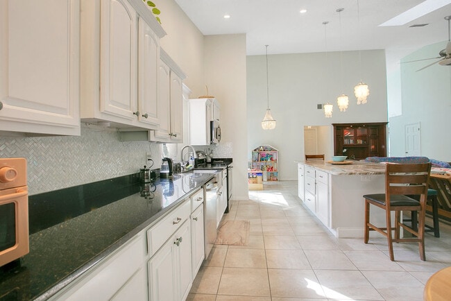 Foto del edificio - 3411 Windy Wood Dr