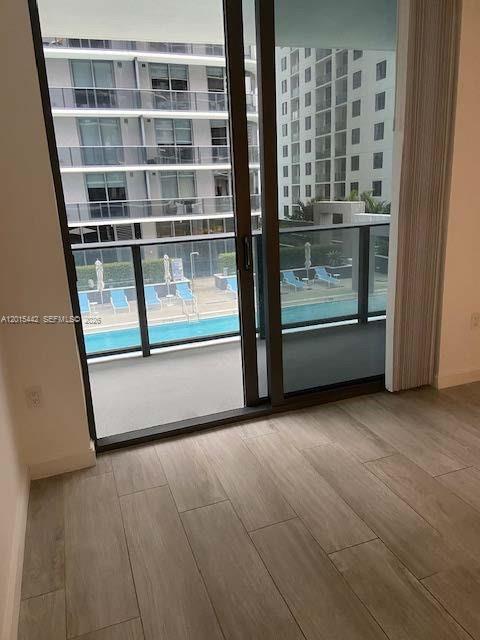 Foto del edificio - 45 SW 9th St