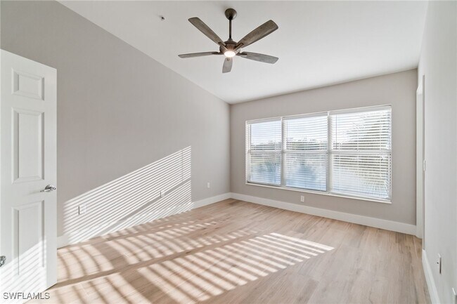 Foto del edificio - 16139 Ravina Way