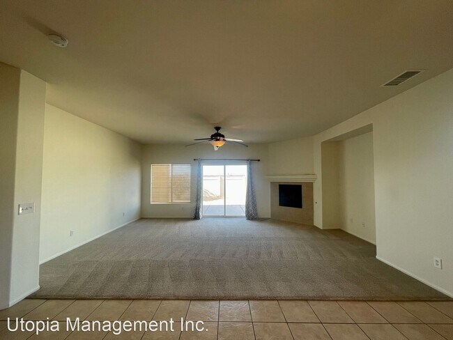 Foto del edificio - 3 br, 2 bath House - 64027 Alpine St.