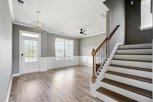 Foto del edificio - 7698 Hansel Ln