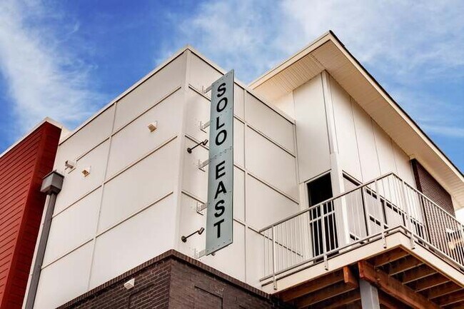 Foto del edificio - 1118 Litton Ave