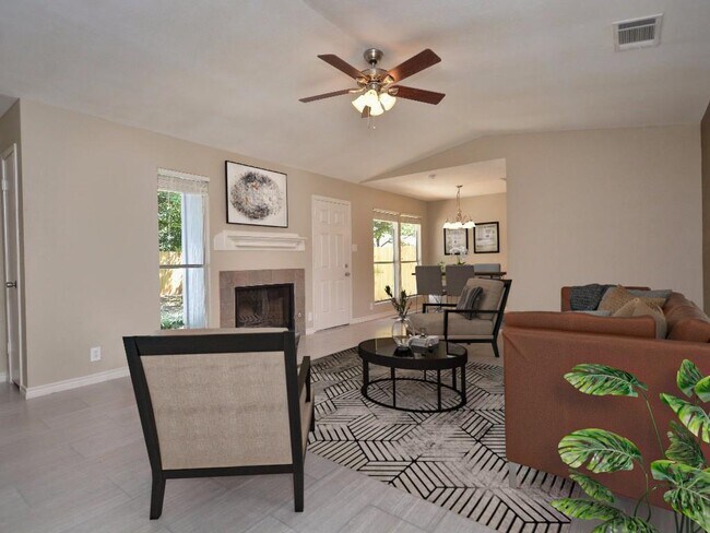 Foto del edificio - 1502 Peachtree Valley Dr