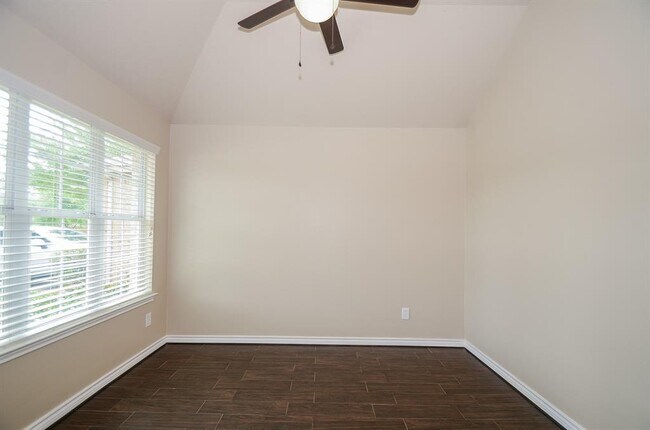 Building Photo - 11331 Elizabeth Brook Dr