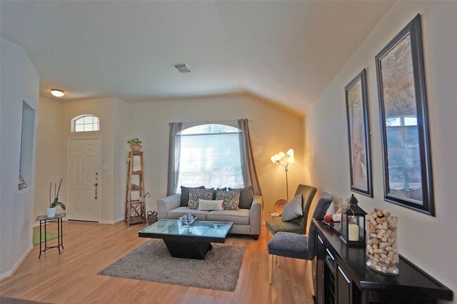 Building Photo - 25115 Clover Ranch Dr